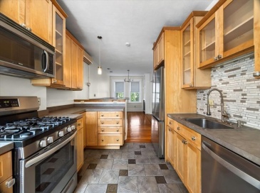 23 Netherlands Rd, Brookline, Massachusetts, 7 Bedrooms Bedrooms, 11 Rooms Rooms,2 BathroomsBathrooms,Residential,For Sale,Netherlands Rd,73518618