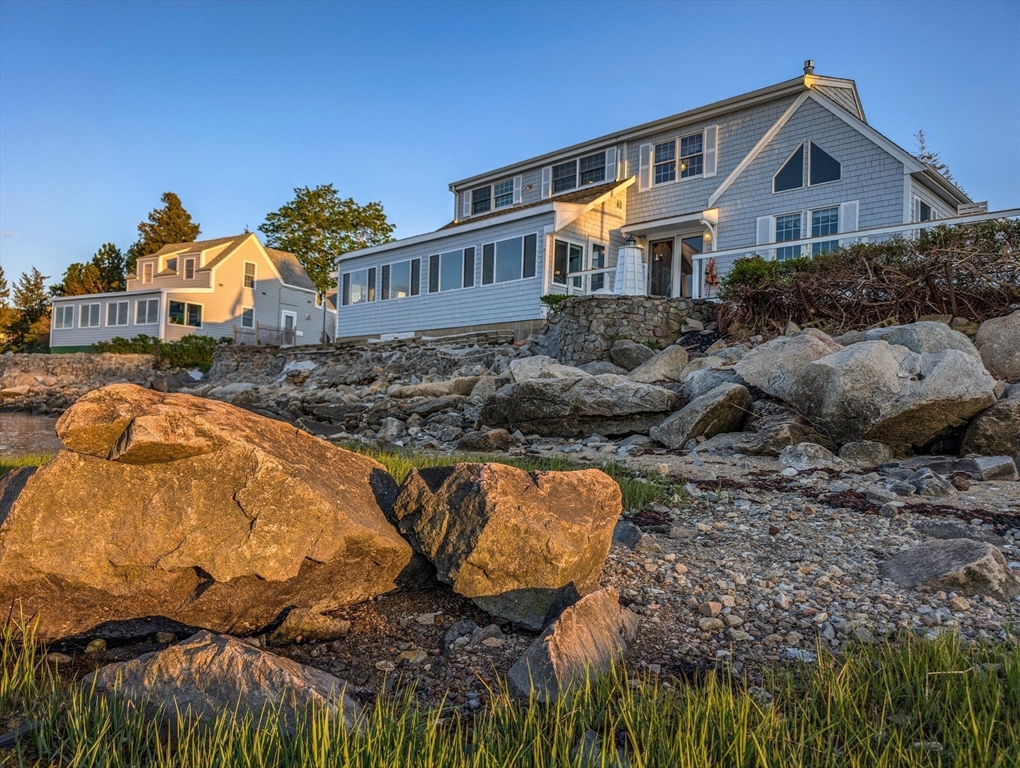 24 Holmes Ave, Kingston, Massachusetts, 3 Bedrooms Bedrooms, 6 Rooms Rooms,2 BathroomsBathrooms,Residential,For Sale,Holmes Ave,73518390