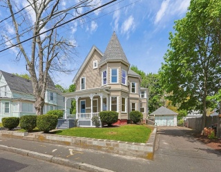 197 Market Street, Brockton, Massachusetts, 5 Bedrooms Bedrooms, 10 Rooms Rooms,2 BathroomsBathrooms,Residential Income,For Sale,Market Street,73518282