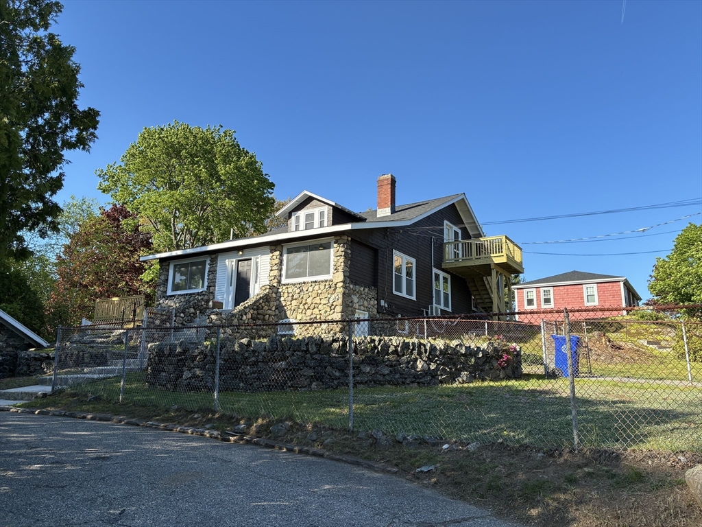 93 Crescent Hill Ave, Arlington, Massachusetts, 6 Bedrooms Bedrooms, 14 Rooms Rooms,4 BathroomsBathrooms,Residential Income,For Sale,Crescent Hill Ave,73518964
