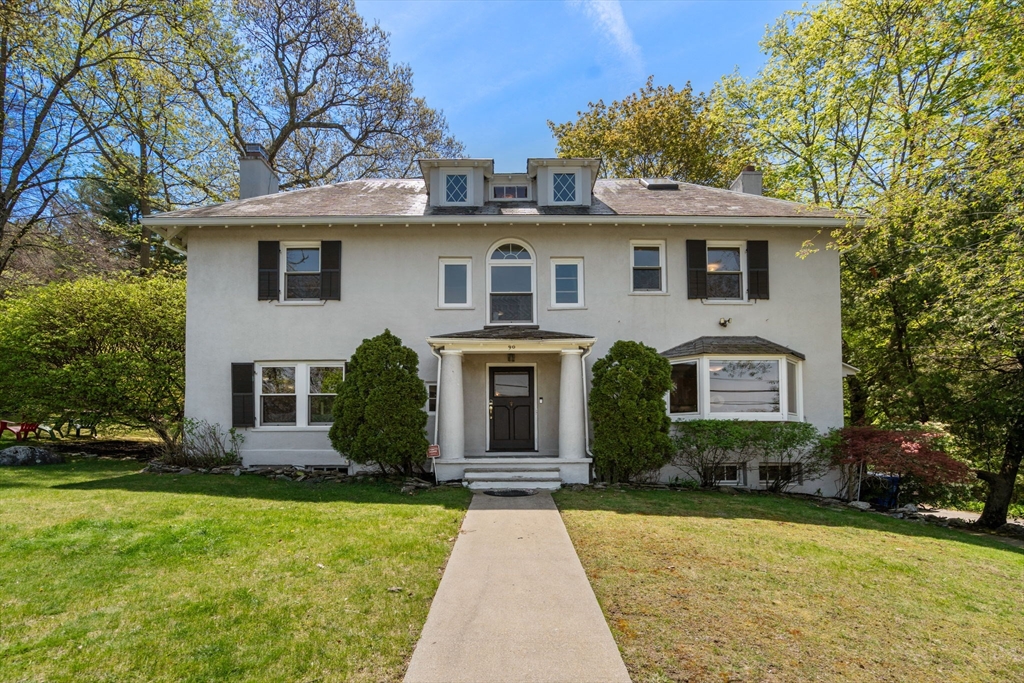 90 Hull St, Newton, Massachusetts, 6 Bedrooms Bedrooms, 11 Rooms Rooms,3.5 BathroomsBathrooms,Residential,For Sale,Hull St,73518711