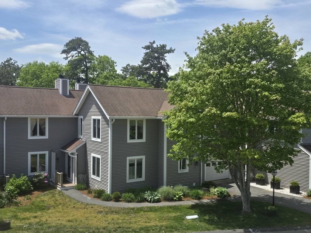 6 Aspen Rd, Bourne, Massachusetts, 2 Bedrooms Bedrooms, 6 Rooms Rooms,2.5 BathroomsBathrooms,Residential,For Sale,Aspen Rd,73518144