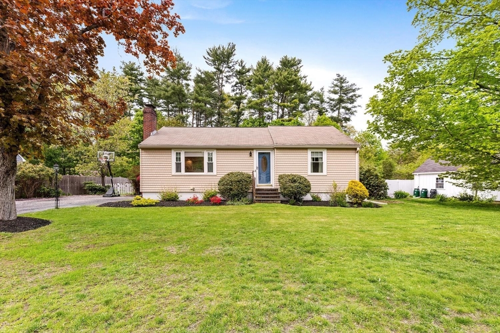 22 Ortins Rd, Hamilton, Massachusetts, 3 Bedrooms Bedrooms, 6 Rooms Rooms,2 BathroomsBathrooms,Residential,For Sale,Ortins Rd,73519019