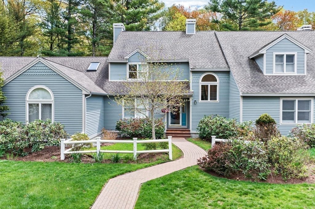 4 Deer Grass Ln, Acton, Massachusetts, 2 Bedrooms Bedrooms, 8 Rooms Rooms,2.5 BathroomsBathrooms,Residential,For Sale,Deer Grass Ln,73518157