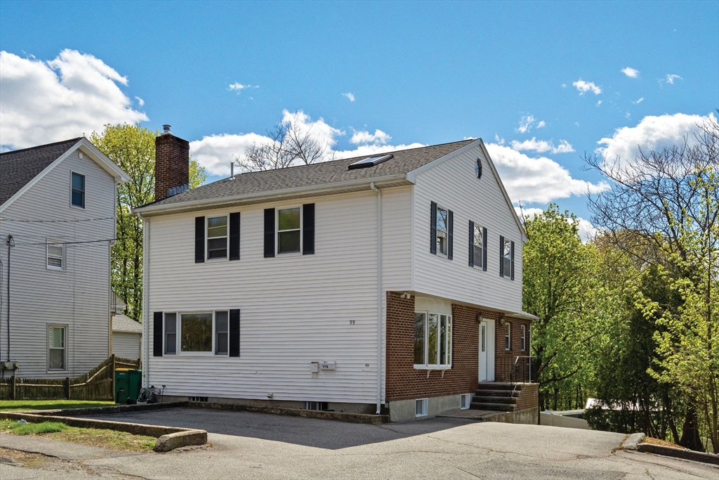 99 Garfield Ave, Woburn, Massachusetts, 2 Bedrooms Bedrooms, 5 Rooms Rooms,1 BathroomBathrooms,Residential Lease,For Rent,Garfield Ave,73519029