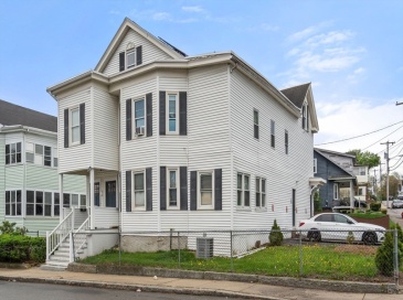 252 Shaw St, Lowell, Massachusetts, 6 Bedrooms Bedrooms, 14 Rooms Rooms,2 BathroomsBathrooms,Residential Income,For Sale,Shaw St,73518777