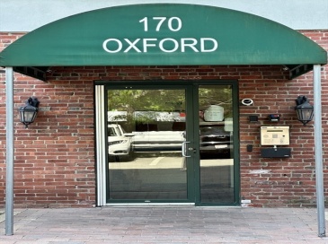 170 Oxford St, Lynn, Massachusetts, 1 Bedroom Bedrooms, 3 Rooms Rooms,1 BathroomBathrooms,Residential,For Sale,Oxford St,73518790 170 Oxford St, Lynn, Massachusetts, 1 Bedroom Bedrooms, 3 Rooms Rooms,1 BathroomBathrooms,Residential,For Sale,Oxford St,73518790