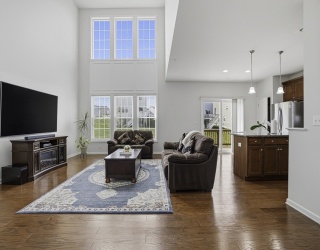 27 Spruce St, Hopkinton, Massachusetts, 2 Bedrooms Bedrooms, 7 Rooms Rooms,2.5 BathroomsBathrooms,Residential,For Sale,Spruce St,73518449
