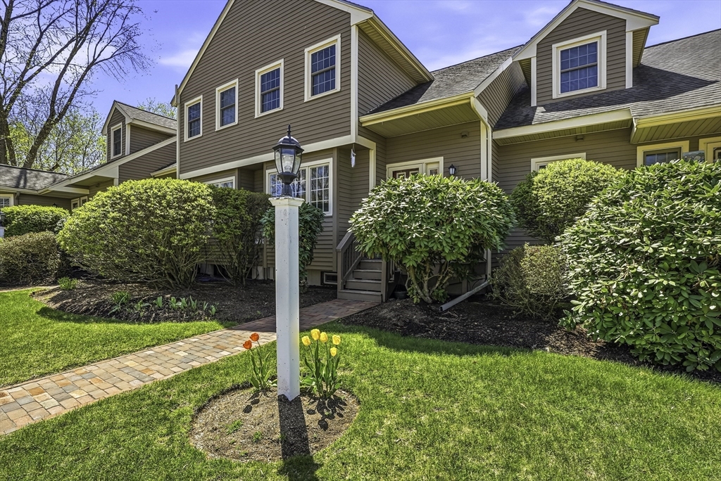 15 Doyle Ln, Hopkinton, Massachusetts, 2 Bedrooms Bedrooms, 6 Rooms Rooms,1.5 BathroomsBathrooms,Residential,For Sale,Doyle Ln,73518802