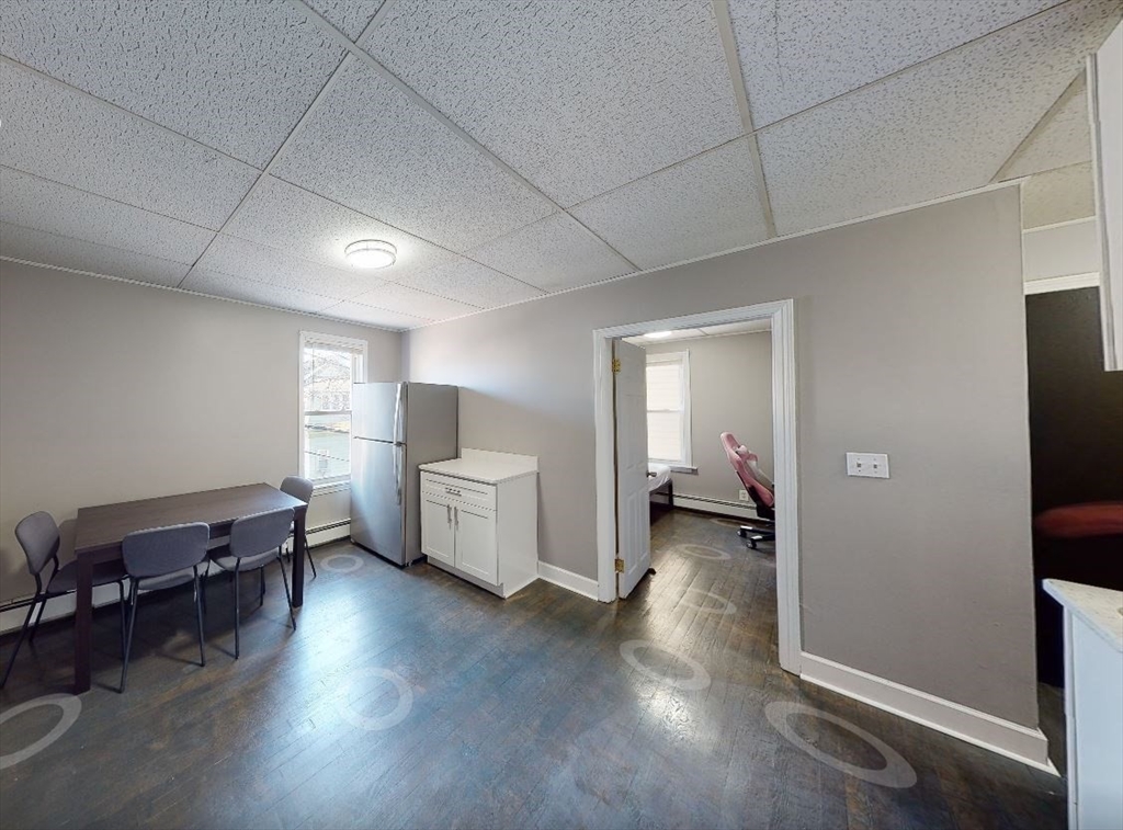 218 Western Avenue, Cambridge, Massachusetts, 3 Bedrooms Bedrooms, 6 Rooms Rooms,1 BathroomBathrooms,Residential Lease,For Rent,Western Avenue,73518857