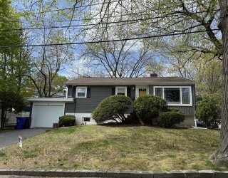 53 Dickson Avenue, Arlington, Massachusetts, 3 Bedrooms Bedrooms, 7 Rooms Rooms,2 BathroomsBathrooms,Residential Lease,For Rent,Dickson Avenue,73518880