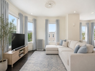 28 Church St, Boston, Massachusetts, 2 Bedrooms Bedrooms, 4 Rooms Rooms,1 BathroomBathrooms,Residential,For Sale,Church St,73518267 28 Church St, Boston, Massachusetts, 2 Bedrooms Bedrooms, 4 Rooms Rooms,1 BathroomBathrooms,Residential,For Sale,Church St,73518267