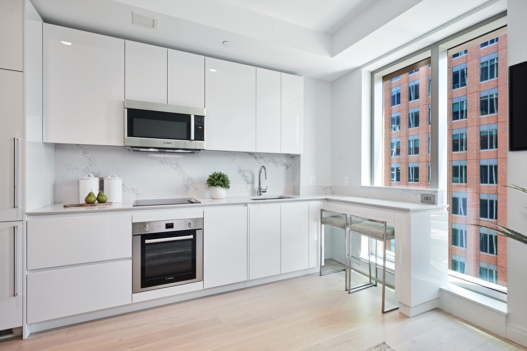 135 Seaport Blvd, Boston, Massachusetts, 1 Room Rooms,1 BathroomBathrooms,Residential,For Sale,Seaport Blvd,73514799