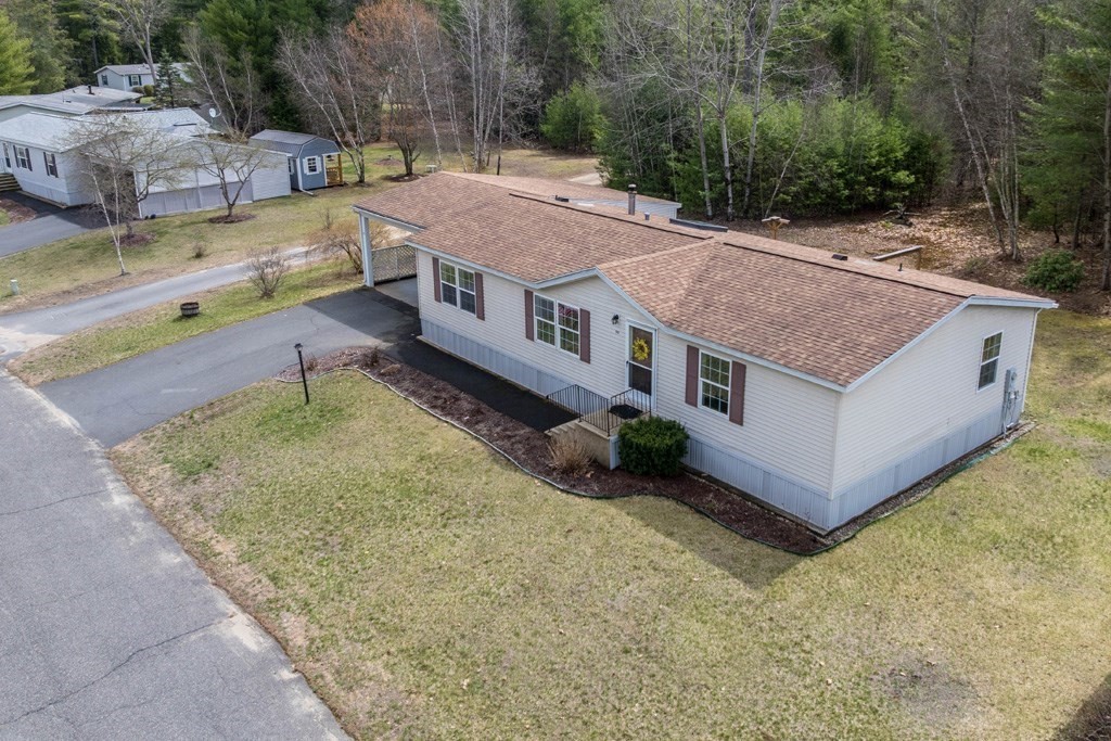 90 Earl Drive, Athol, Massachusetts, 3 Bedrooms Bedrooms, 6 Rooms Rooms,2 BathroomsBathrooms,Residential,For Sale,Earl Drive,73491732