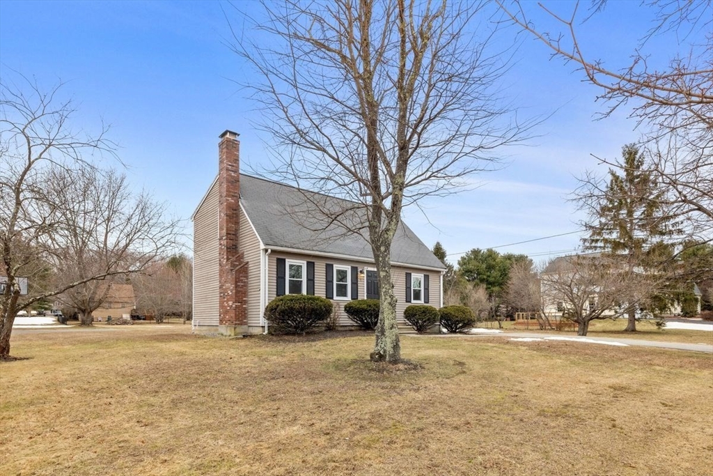 5 Kate Drive, Franklin, Massachusetts, 3 Bedrooms Bedrooms, 6 Rooms Rooms,2 BathroomsBathrooms,Residential,For Sale,Kate Drive,73494334