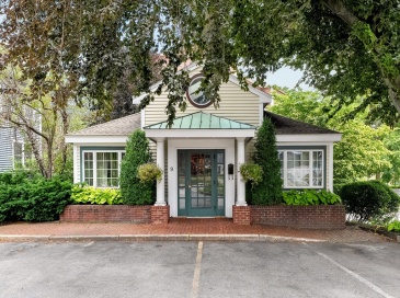 9 Chestnut Street, Arlington, Massachusetts, ,Commercial Sale,For Sale,Chestnut Street,73483611