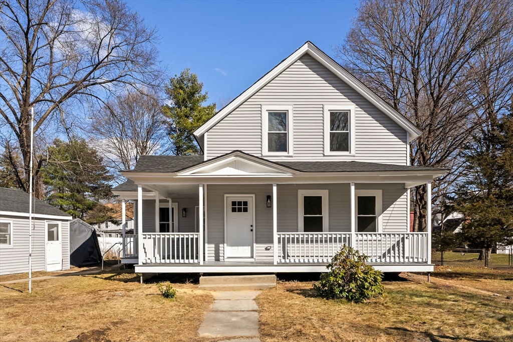 2 Maple St, Shirley, Massachusetts, 3 Bedrooms Bedrooms, 8 Rooms Rooms,1 BathroomBathrooms,Residential,For Sale,Maple St,73488174