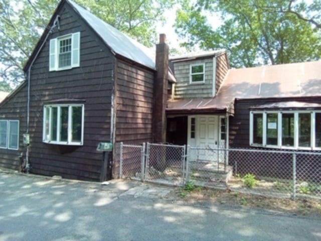 10 Oak Rd, Middleton, Massachusetts, 3 Bedrooms Bedrooms, 5 Rooms Rooms,3 BathroomsBathrooms,Residential,For Sale,Oak Rd,73460802