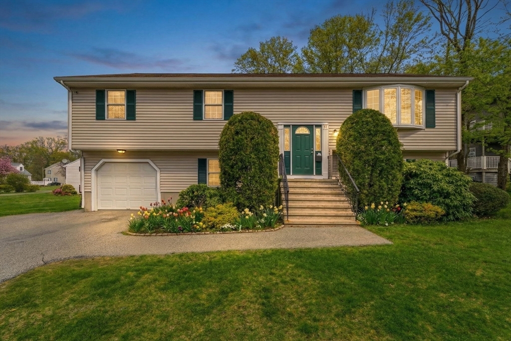 51 Cross St, Randolph, Massachusetts, 6 Bedrooms Bedrooms, 10 Rooms Rooms,3 BathroomsBathrooms,Residential,For Sale,Cross St,73497701