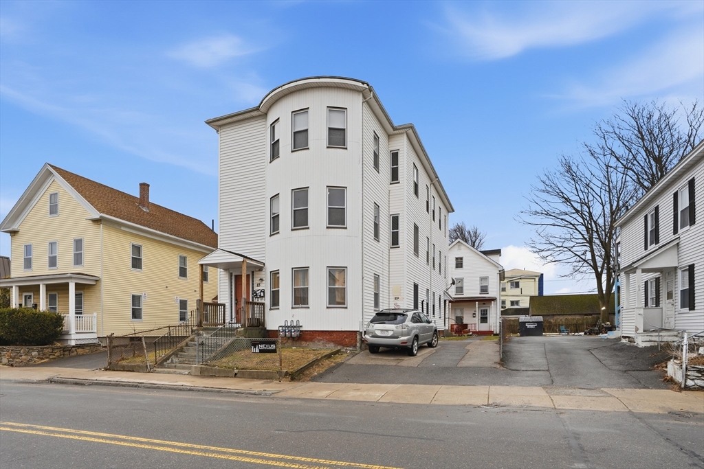 83 Canterbury St, Worcester, Massachusetts, 13 Bedrooms Bedrooms, 26 Rooms Rooms,4 BathroomsBathrooms,Residential Income,For Sale,Canterbury St,73488468
