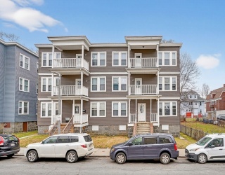 19 Hosmer St, Boston, Massachusetts, 9 Bedrooms Bedrooms, 18 Rooms Rooms,3 BathroomsBathrooms,Residential Income,For Sale,Hosmer St,73519092