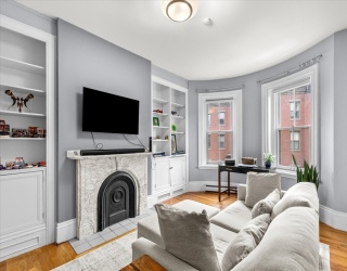 93 Pembroke St, Boston, Massachusetts, 1 Bedroom Bedrooms, 4 Rooms Rooms,1 BathroomBathrooms,Residential Lease,For Rent,Pembroke St,73519608
