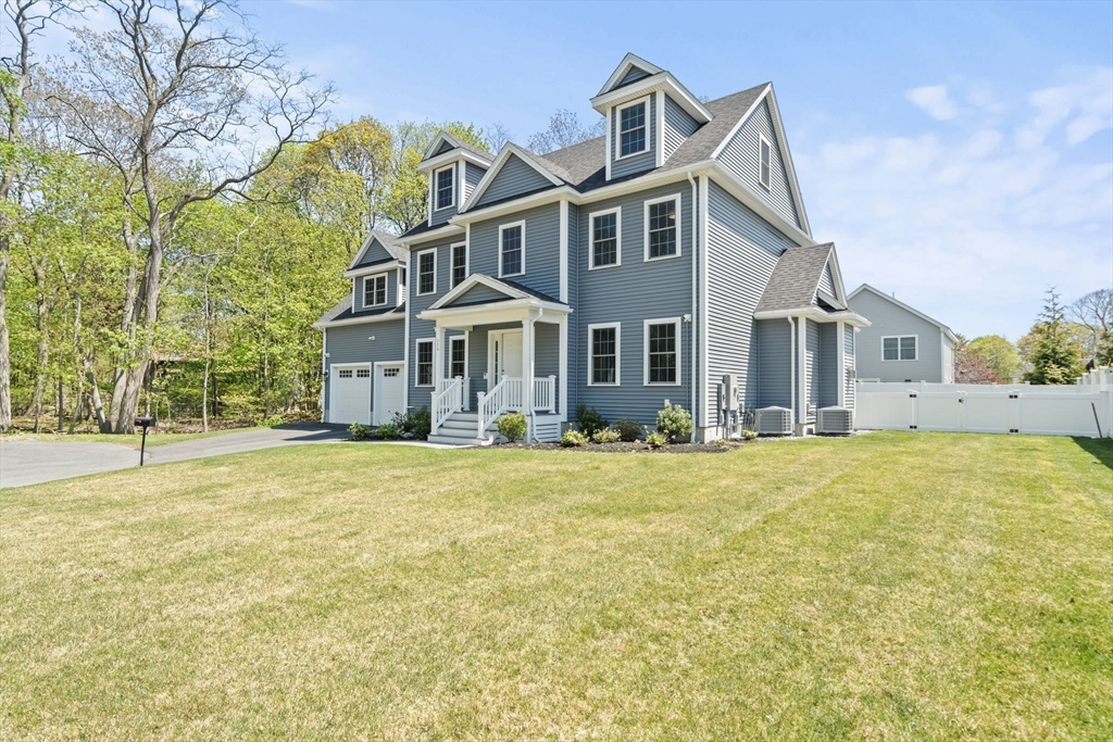 116 Livingstone Ave, Beverly, Massachusetts, 5 Bedrooms Bedrooms, 9 Rooms Rooms,2.5 BathroomsBathrooms,Residential Lease,For Rent,Livingstone Ave,73519453