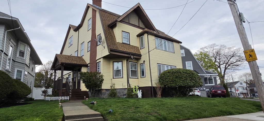 21 Orlando Avenue, Winthrop, Massachusetts, 3 Bedrooms Bedrooms, 6 Rooms Rooms,1 BathroomBathrooms,Residential Lease,For Rent,Orlando Avenue,73519391