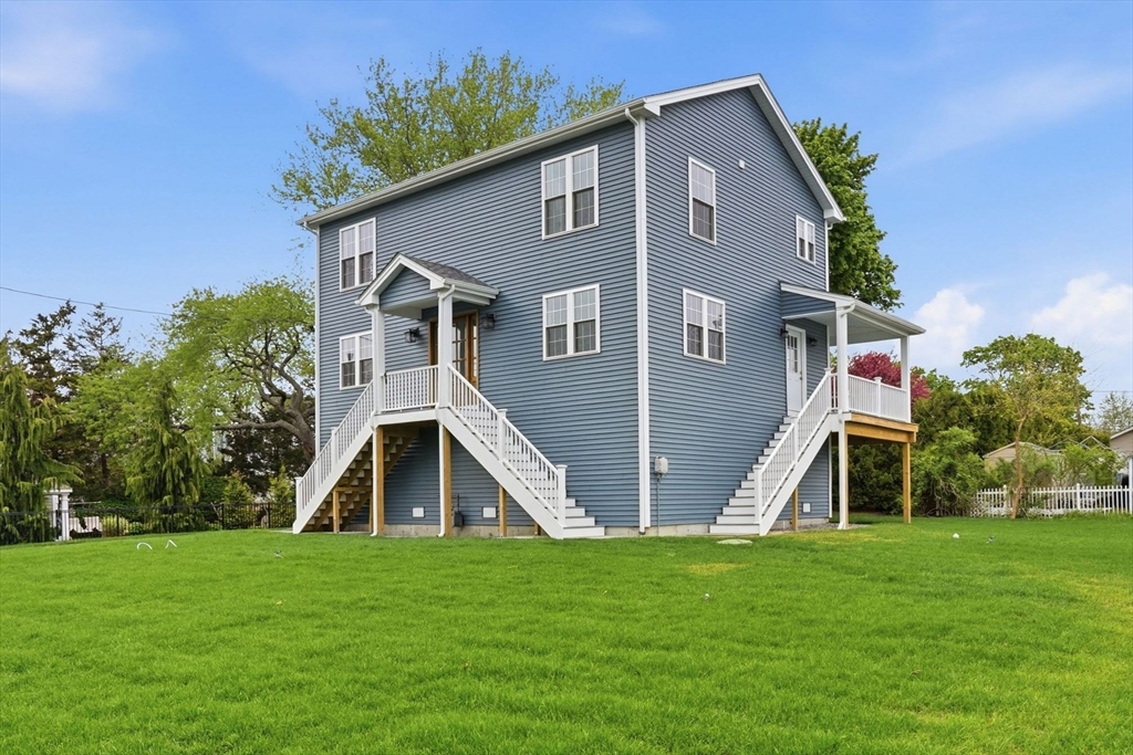 60 Bloor, Warwick, Rhode Island, 3 Bedrooms Bedrooms, 6 Rooms Rooms,2.5 BathroomsBathrooms,Residential,For Sale,Bloor,73519625