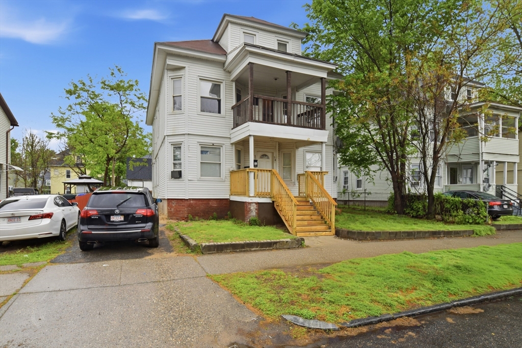 57-59 Pomona St, Springfield, Massachusetts, 9 Bedrooms Bedrooms, 16 Rooms Rooms,3 BathroomsBathrooms,Residential Income,For Sale,Pomona St,73519639