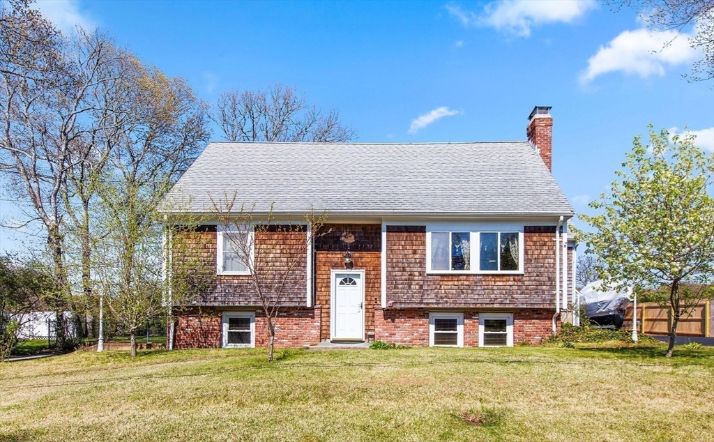 6 Sylvan Way, Yarmouth, Massachusetts, 4 Bedrooms Bedrooms, 8 Rooms Rooms,2.5 BathroomsBathrooms,Residential,For Sale,Sylvan Way,73519416