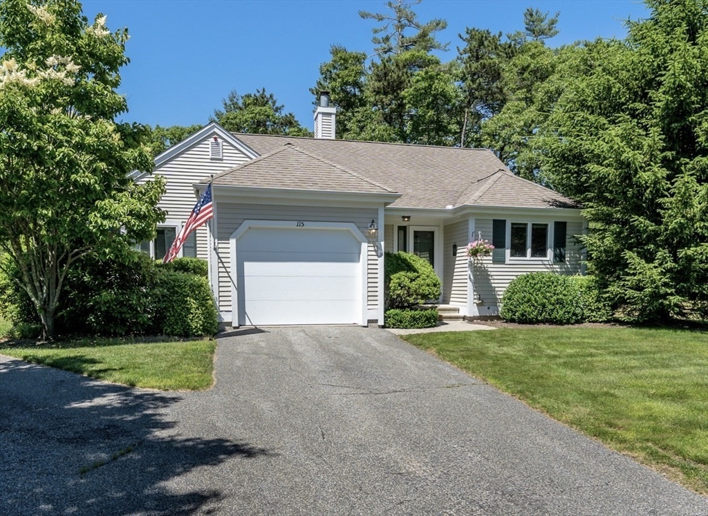 115 Pine Hill Blvd, Mashpee, Massachusetts, 2 Bedrooms Bedrooms, 4 Rooms Rooms,2 BathroomsBathrooms,Residential,For Sale,Pine Hill Blvd,73519652