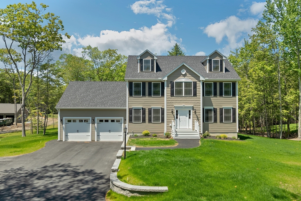 15 Bald Hill Rd, Raymond, New Hampshire, 4 Bedrooms Bedrooms, 10 Rooms Rooms,2.5 BathroomsBathrooms,Residential,For Sale,Bald Hill Rd,73519186