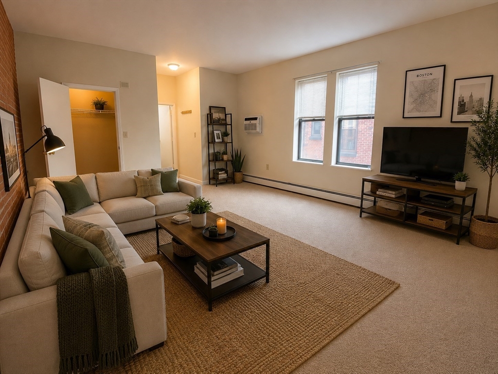 12 Westland, Boston, Massachusetts, 1 Bedroom Bedrooms, 3 Rooms Rooms,1 BathroomBathrooms,Residential Lease,For Rent,Westland,73519190