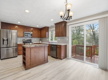 81 Salem Road, Billerica, Massachusetts, 2 Bedrooms Bedrooms, 4 Rooms Rooms,1.5 BathroomsBathrooms,Residential,For Sale,Salem Road,73497081 81 Salem Road, Billerica, Massachusetts, 2 Bedrooms Bedrooms, 4 Rooms Rooms,1.5 BathroomsBathrooms,Residential,For Sale,Salem Road,73497081