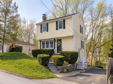 64 Longfellow Rd, Reading, Massachusetts, 3 Bedrooms Bedrooms, 6 Rooms Rooms,1.5 BathroomsBathrooms,Residential,For Sale,Longfellow Rd,73490220 64 Longfellow Rd, Reading, Massachusetts, 3 Bedrooms Bedrooms, 6 Rooms Rooms,1.5 BathroomsBathrooms,Residential,For Sale,Longfellow Rd,73490220