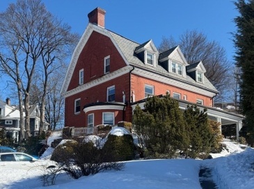 81 Church Street, Newton, Massachusetts, 3 Bedrooms Bedrooms, 6 Rooms Rooms,2 BathroomsBathrooms,Residential Lease,For Rent,Church Street,73494568 81 Church Street, Newton, Massachusetts, 3 Bedrooms Bedrooms, 6 Rooms Rooms,2 BathroomsBathrooms,Residential Lease,For Rent,Church Street,73494568