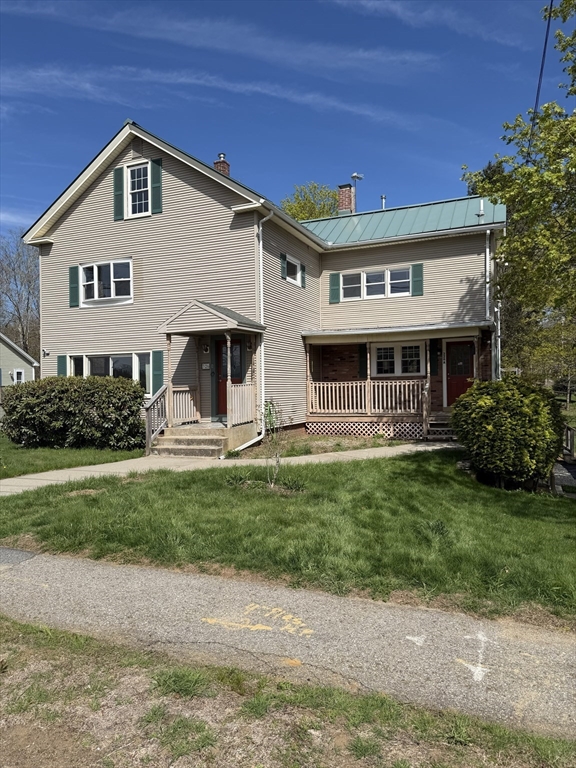 326 North Main, North Brookfield, Massachusetts, 2 Bedrooms Bedrooms, 4 Rooms Rooms,1 BathroomBathrooms,Residential Lease,For Rent,North Main,73509006