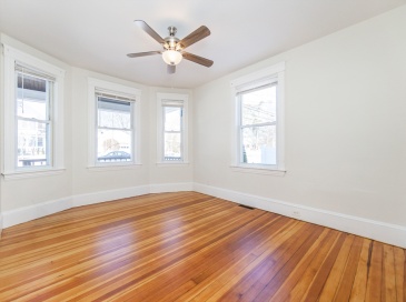 359 Concord St, Framingham, Massachusetts, 3 Bedrooms Bedrooms, 6 Rooms Rooms,1 BathroomBathrooms,Residential Lease,For Rent,Concord St,73477294