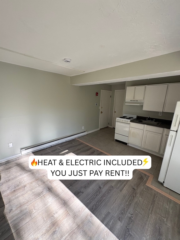 99 Lawrence St, Palmer, Massachusetts, 2 Rooms Rooms,1 BathroomBathrooms,Residential Lease,For Rent,Lawrence St,73505342