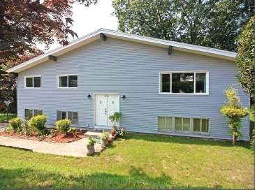 88 Saint Mary St, Needham, Massachusetts, 3 Bedrooms Bedrooms, 7 Rooms Rooms,3 BathroomsBathrooms,Residential Lease,For Rent,Saint Mary St,73495135