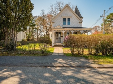 3 Harrison Avenue, Braintree, Massachusetts, 4 Bedrooms Bedrooms, 8 Rooms Rooms,2 BathroomsBathrooms,Residential Income,For Sale,Harrison Avenue,73512317