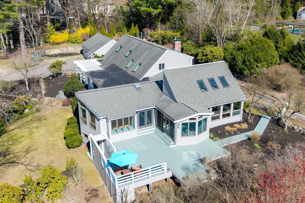 39 Kings Grant Rd, Weston, Massachusetts, 4 Bedrooms Bedrooms, 13 Rooms Rooms,3 BathroomsBathrooms,Residential Lease,For Rent,Kings Grant Rd,73519551