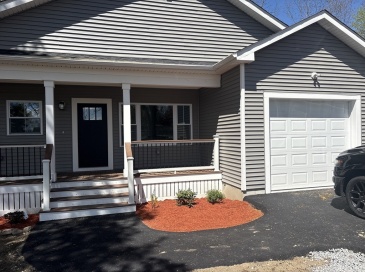 60 Osgood, Dracut, Massachusetts, 2 Bedrooms Bedrooms, 4 Rooms Rooms,1 BathroomBathrooms,Residential Lease,For Rent,Osgood,73519328