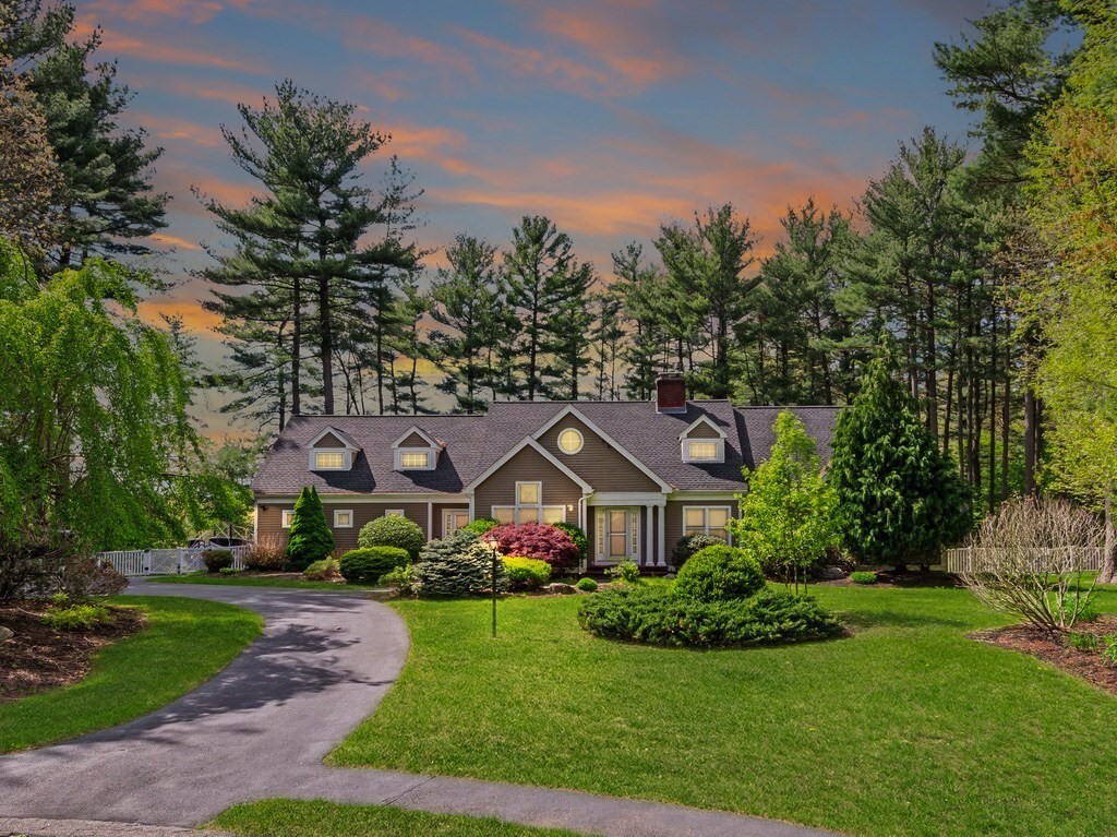 33 Smallwood Cir, Boylston, Massachusetts, 4 Bedrooms Bedrooms, 7 Rooms Rooms,2 BathroomsBathrooms,Residential,For Sale,Smallwood Cir,73519393
