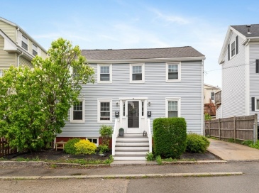 30 Addison St, Gloucester, Massachusetts, 5 Bedrooms Bedrooms, 9 Rooms Rooms,2 BathroomsBathrooms,Residential Income,For Sale,Addison St,73519101