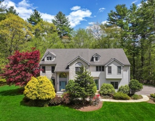10 Timber Ledge Drive, Holliston, Massachusetts, 4 Bedrooms Bedrooms, 9 Rooms Rooms,4 BathroomsBathrooms,Residential,For Sale,Timber Ledge Drive,73519732