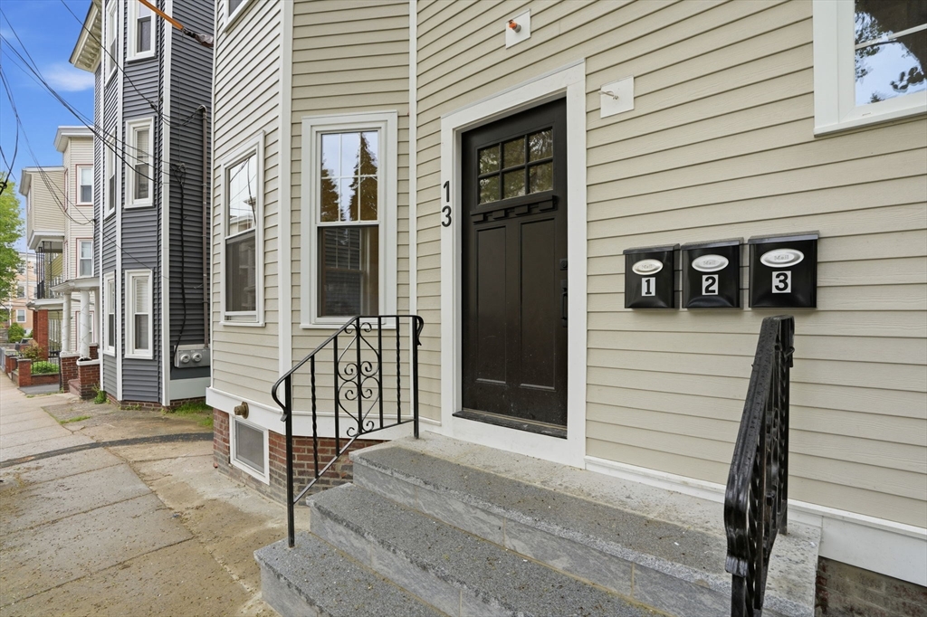 13 Langmaid Ave, Somerville, Massachusetts, 3 Bedrooms Bedrooms, 5 Rooms Rooms,3.5 BathroomsBathrooms,Residential,For Sale,Langmaid Ave,73519203