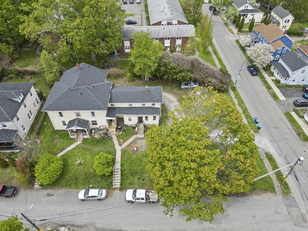 8-12 Hall Pl, Pittsfield, Massachusetts, 11 Bedrooms Bedrooms, 18 Rooms Rooms,4 BathroomsBathrooms,Residential Income,For Sale,Hall Pl,73519485