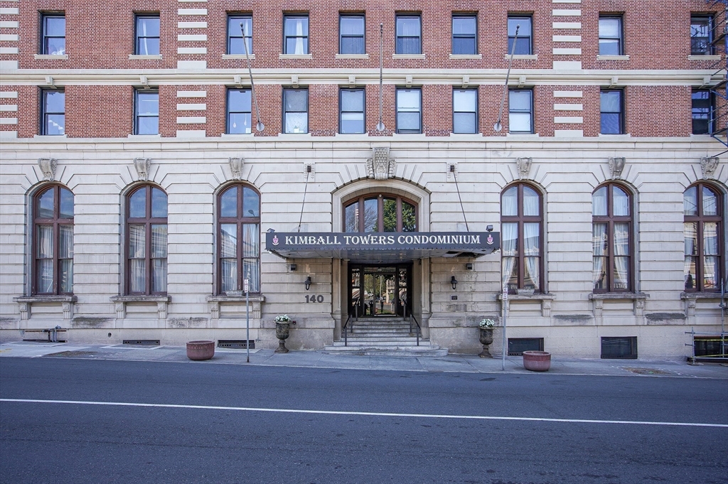 140 Chestnut St, Springfield, Massachusetts, 1 Bedroom Bedrooms, 3 Rooms Rooms,1 BathroomBathrooms,Residential,For Sale,Chestnut St,73519539